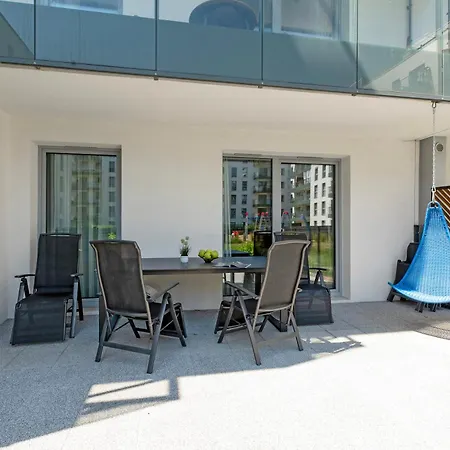 Angielska Grobla Center By Lion